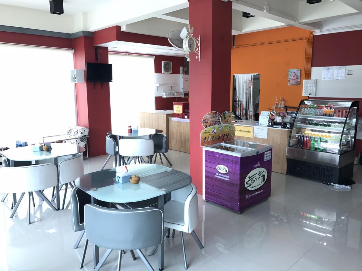 Sunisa Plus Bangsaen Luaran gambar